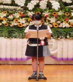 意見発表する谷口さん