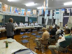 上大河平自治会の皆さんと意見公開中