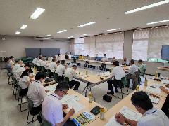 飯野高等学校を守り育てる市民の会会議の様子